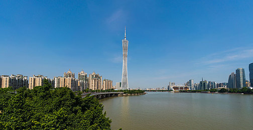 紫色面具张婉莹暑假作业：高中生创意面具引发热议：探索生活与教育思考-3